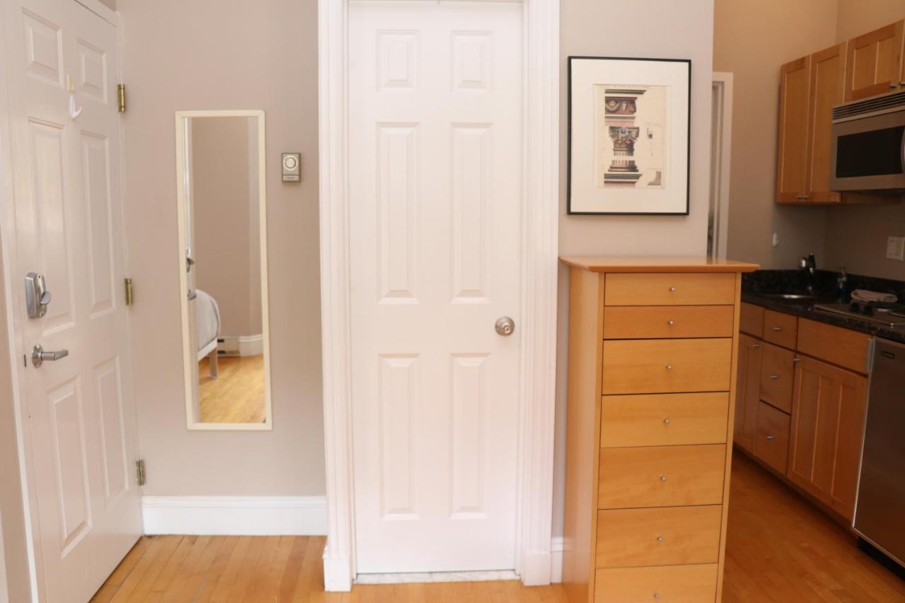 Charming Studio In Boston Brownstone, C.Ave#5 Buitenkant foto